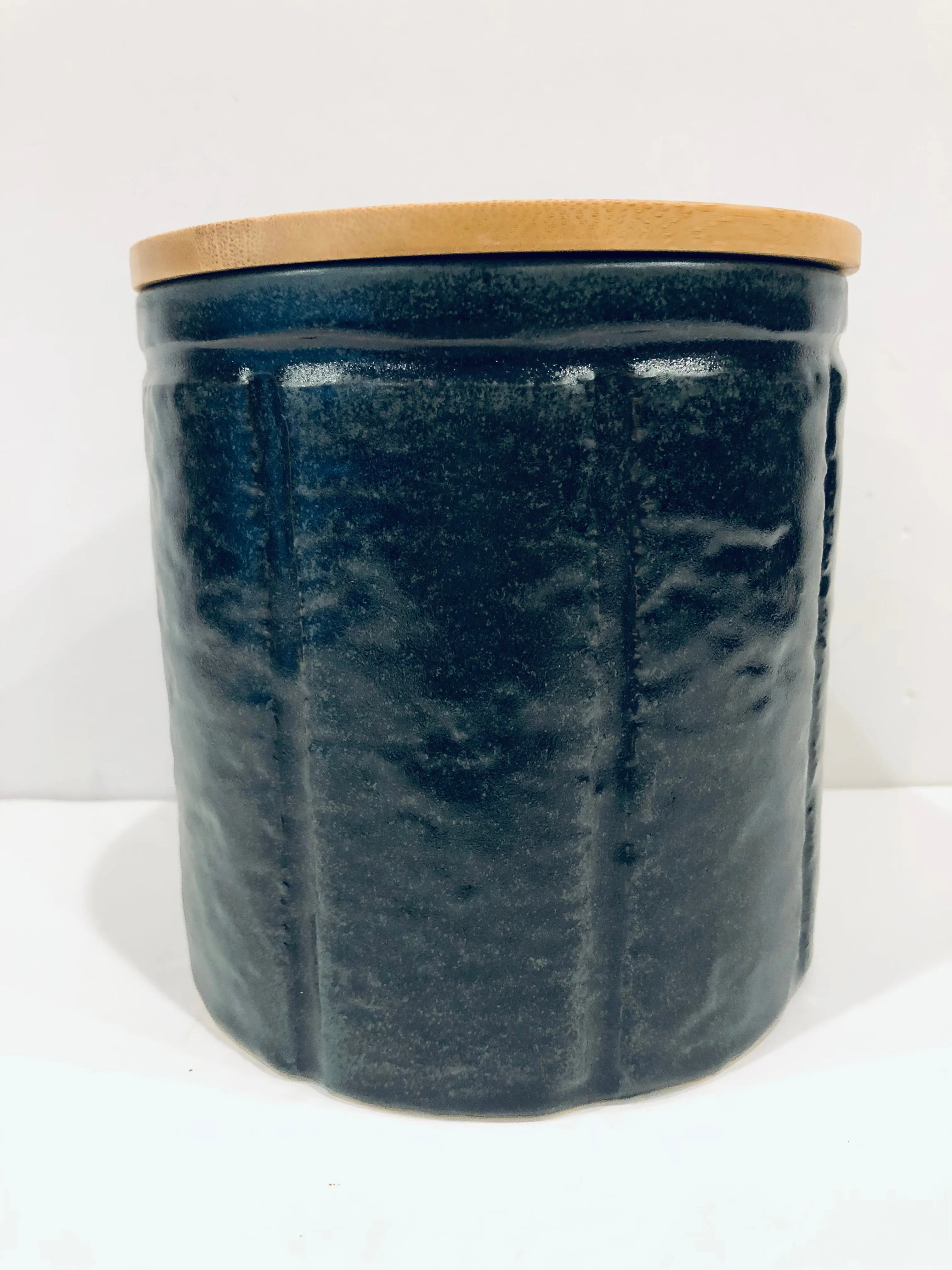 Bennett Canister