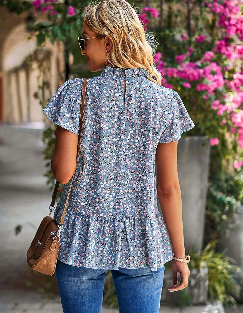 Disty Floral Round Neck Short Sleeve Slim Shirt