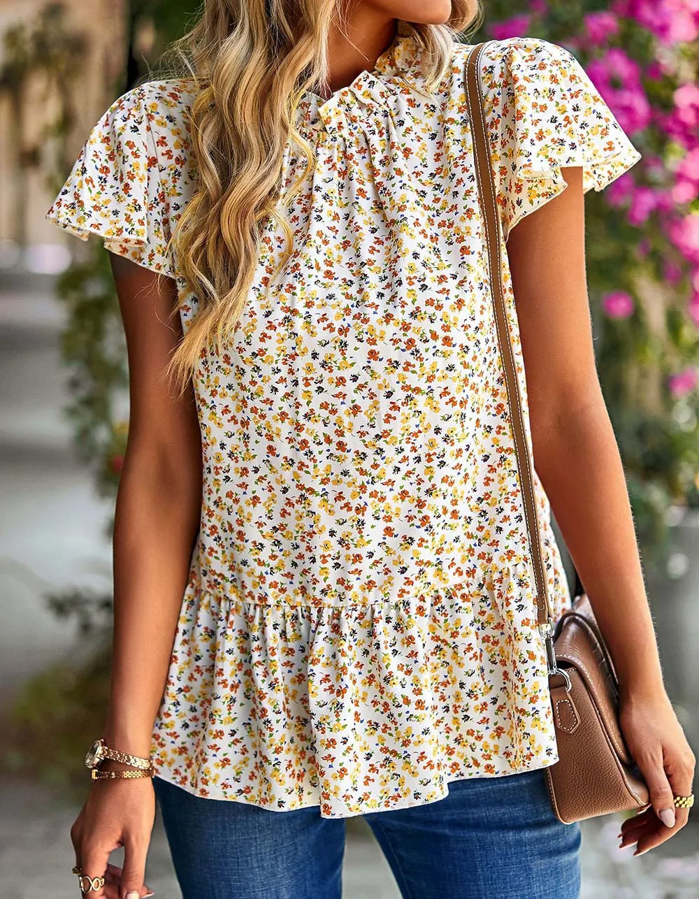 Disty Floral Round Neck Short Sleeve Slim Shirt