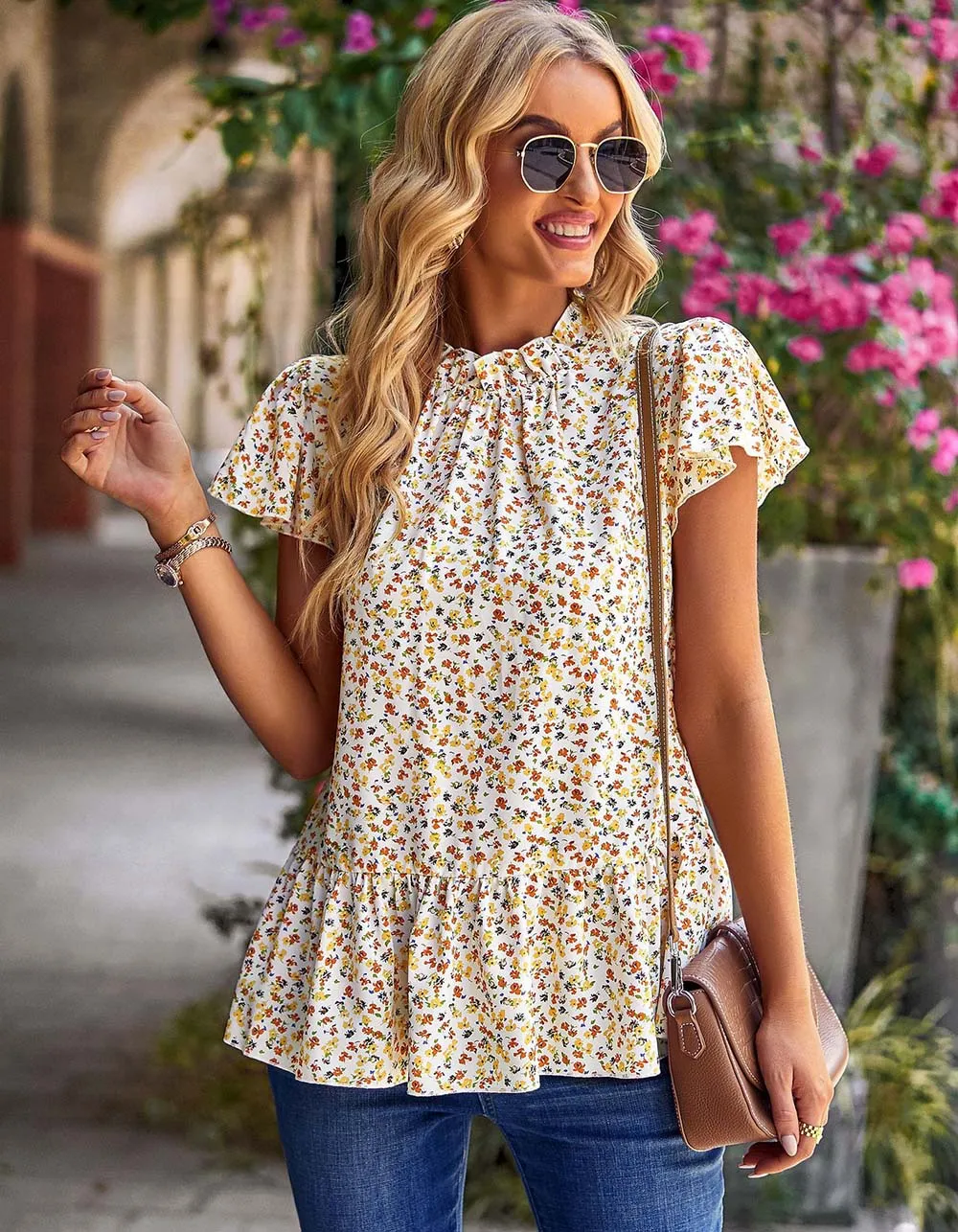 Disty Floral Round Neck Short Sleeve Slim Shirt