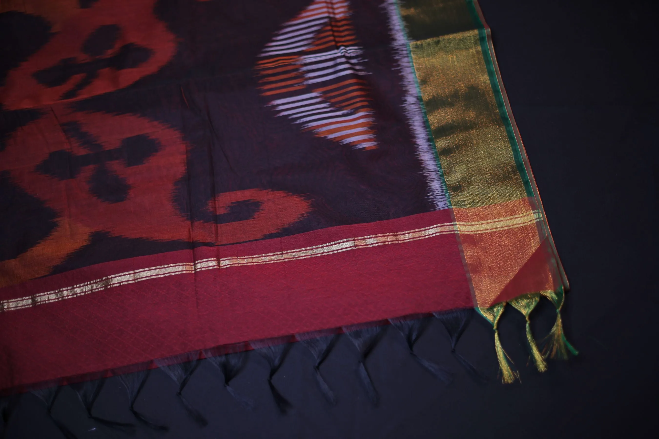 Elegant Soft Cotton Saree with Pochampally Ikkat Pallu and  Zari Border