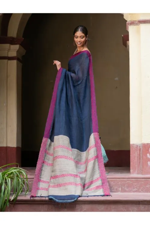 Handwoven Elegance. Exclusive Linen Kantha Patli Saree - Ocean Tones