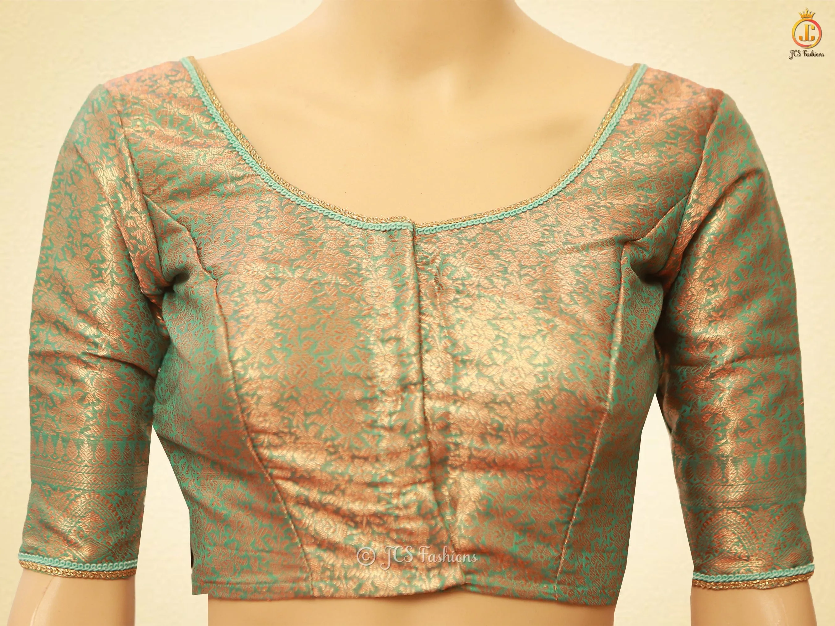 Indian Traditional Soft Silk Cotton Saree With Brocade Blouse