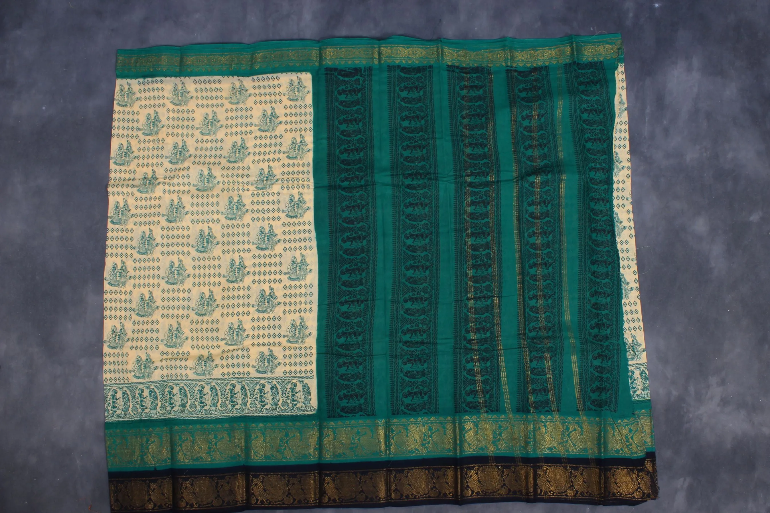 Madurai Pure Sungudi Cotton Saree with Elegant Double Borders
