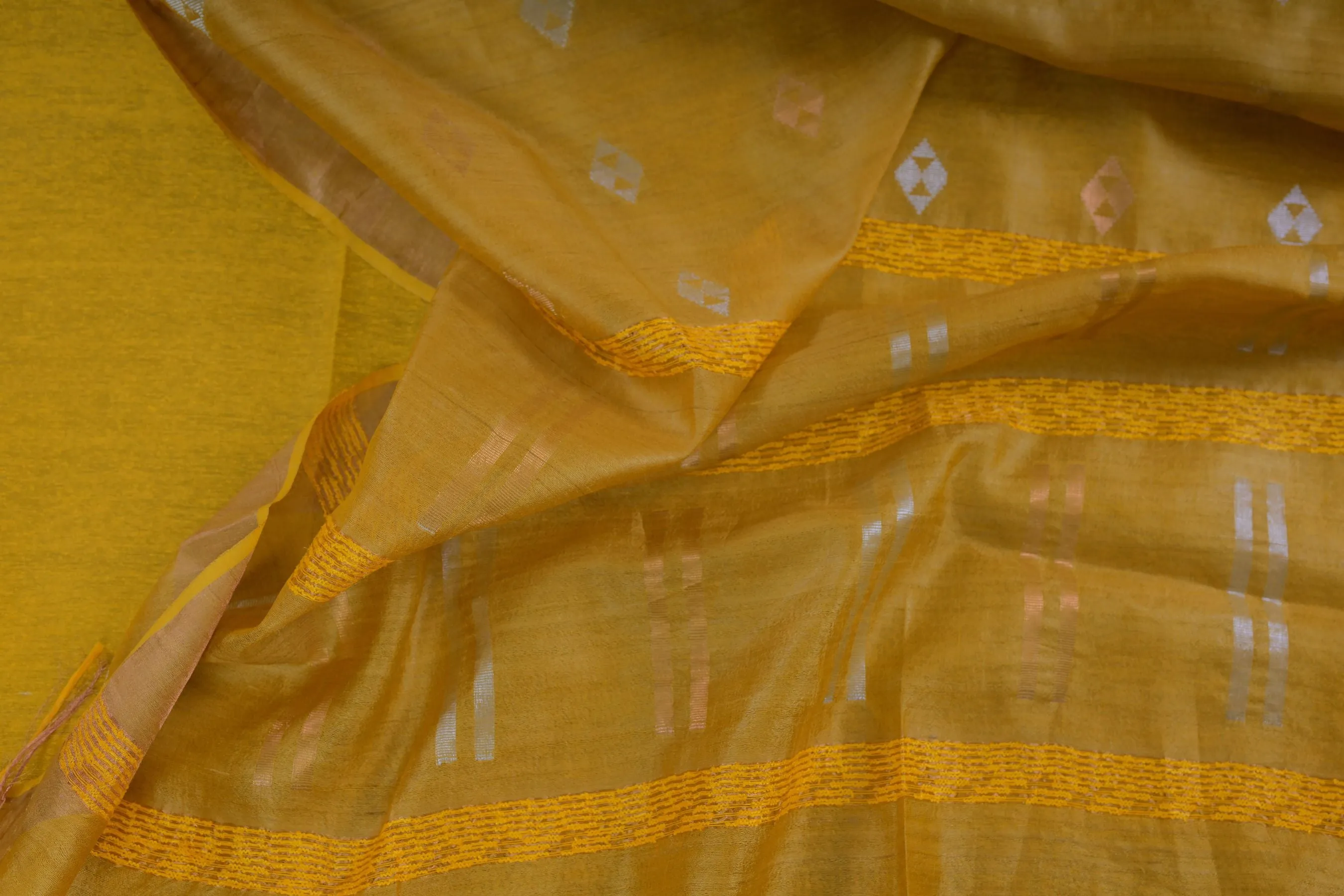 Regal Golden Silk-Cotton Saree: Lightweight & Handcrafted by JCSFashions