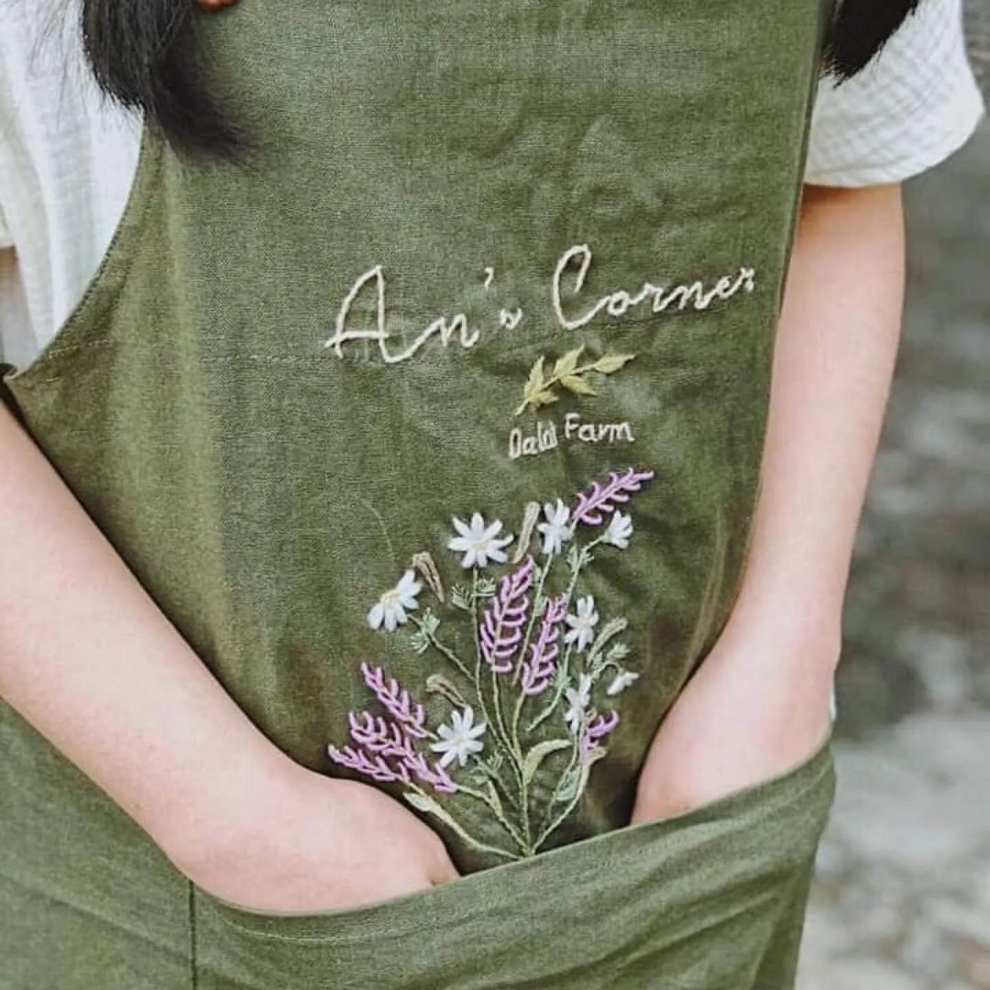 Secret Garden Flower Embroidery Apron