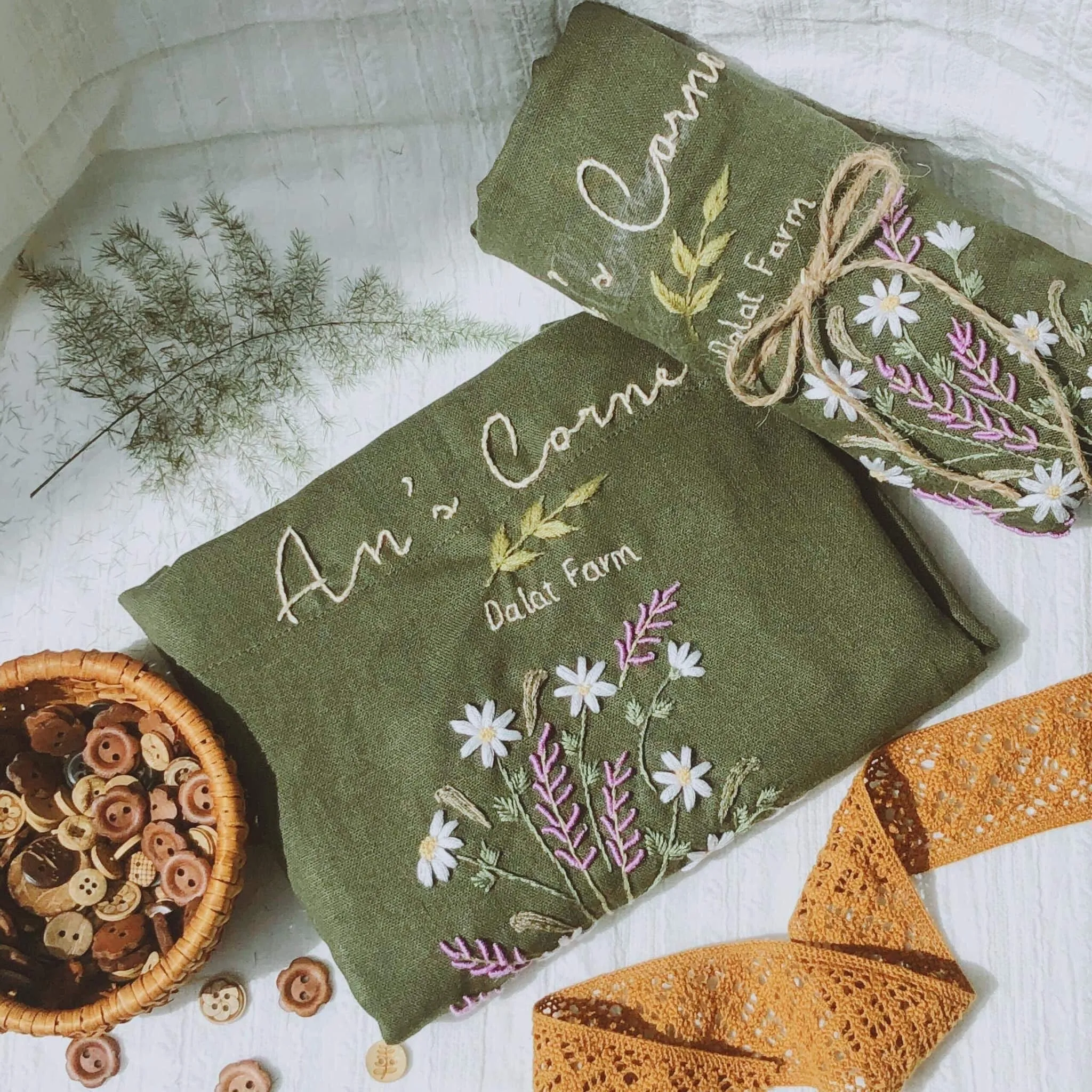 Secret Garden Flower Embroidery Apron
