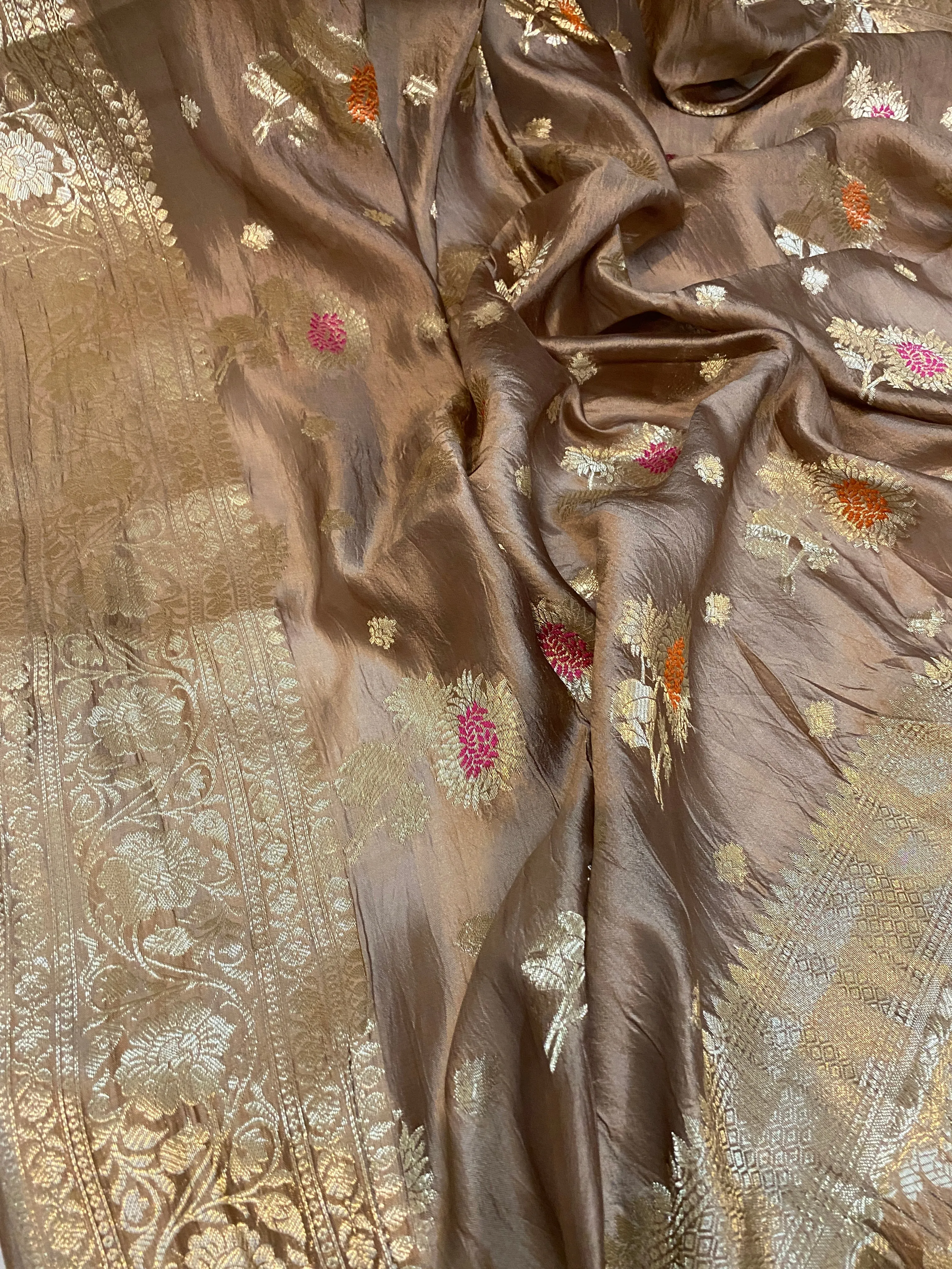Warm Elegance: The Coffee Brown Banarasi Saree